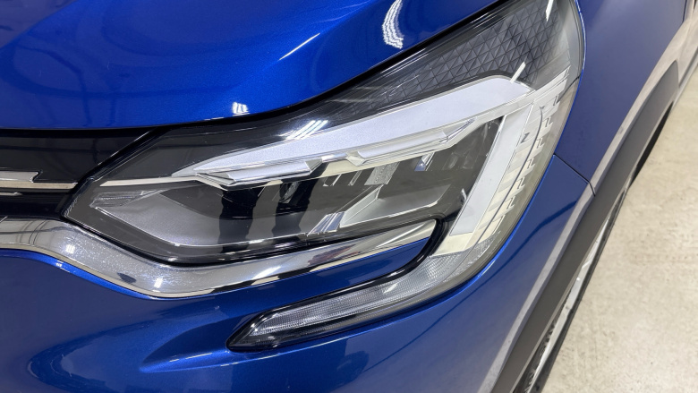 Renault Captur 1.3 TCE 140 Iconic 5dr EDC Petrol Hatchback